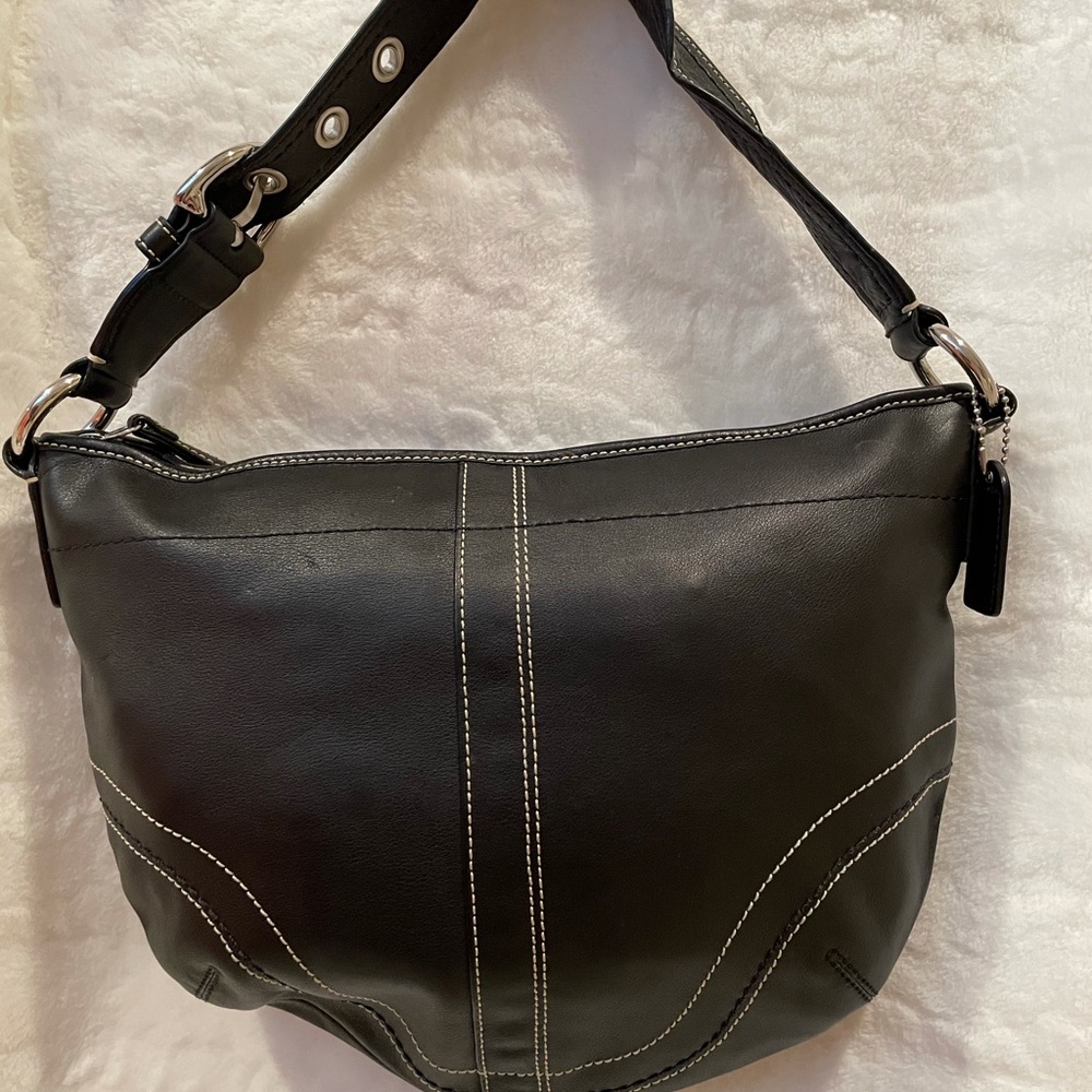 Great purse. Priced to sell.